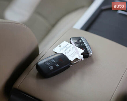 Белый Ленд Ровер Рендж Ровер Эвок, объемом двигателя 2.18 л и пробегом 108 тыс. км за 18999 $, фото 107 на Automoto.ua