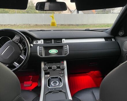 Білий Ленд Ровер Рендж Ровер Евок, об'ємом двигуна 2 л та пробігом 111 тис. км за 15999 $, фото 6 на Automoto.ua