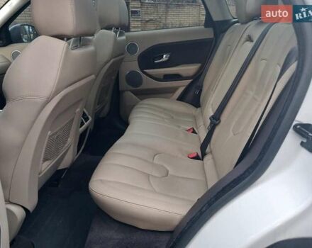 Білий Ленд Ровер Рендж Ровер Евок, об'ємом двигуна 2 л та пробігом 128 тис. км за 16990 $, фото 25 на Automoto.ua