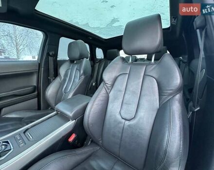 Білий Ленд Ровер Рендж Ровер Евок, об'ємом двигуна 2 л та пробігом 206 тис. км за 11800 $, фото 9 на Automoto.ua