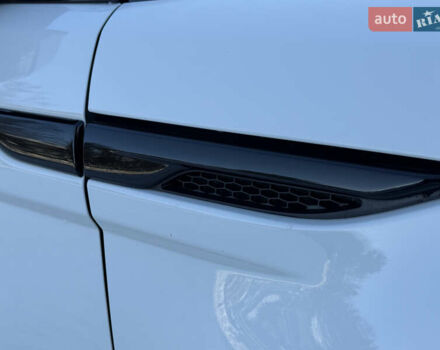 Белый Ленд Ровер Рендж Ровер Эвок, объемом двигателя 2.2 л и пробегом 115 тыс. км за 18999 $, фото 32 на Automoto.ua