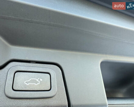 Белый Ленд Ровер Рендж Ровер Эвок, объемом двигателя 2.2 л и пробегом 115 тыс. км за 18999 $, фото 86 на Automoto.ua