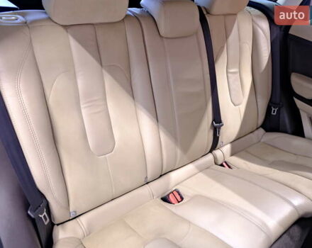 Білий Ленд Ровер Рендж Ровер Евок, об'ємом двигуна 2 л та пробігом 127 тис. км за 14900 $, фото 39 на Automoto.ua