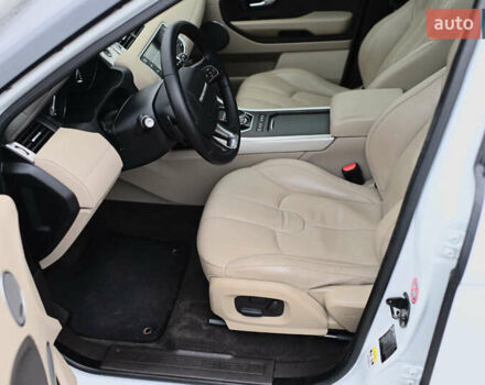 Білий Ленд Ровер Рендж Ровер Евок, об'ємом двигуна 2.2 л та пробігом 110 тис. км за 21000 $, фото 25 на Automoto.ua