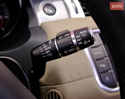 Білий Ленд Ровер Рендж Ровер Евок, об'ємом двигуна 2 л та пробігом 127 тис. км за 14900 $, фото 20 на Automoto.ua