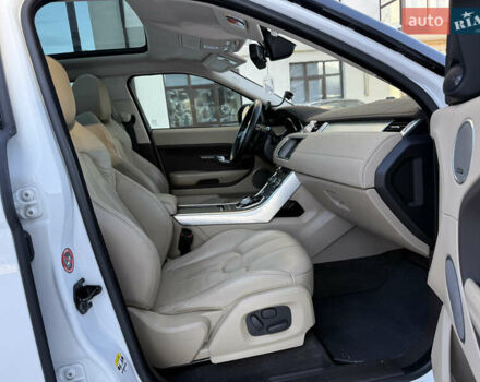 Белый Ленд Ровер Рендж Ровер Эвок, объемом двигателя 2.2 л и пробегом 115 тыс. км за 18999 $, фото 69 на Automoto.ua