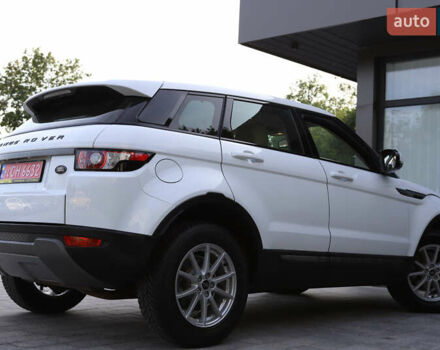 Білий Ленд Ровер Рендж Ровер Евок, об'ємом двигуна 2.18 л та пробігом 108 тис. км за 18999 $, фото 58 на Automoto.ua