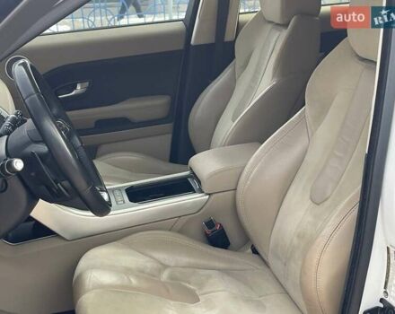 Белый Ленд Ровер Рендж Ровер Эвок, объемом двигателя 2 л и пробегом 125 тыс. км за 17900 $, фото 11 на Automoto.ua