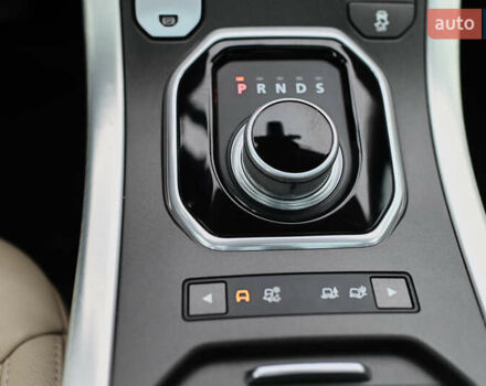 Білий Ленд Ровер Рендж Ровер Евок, об'ємом двигуна 2.2 л та пробігом 110 тис. км за 21000 $, фото 39 на Automoto.ua