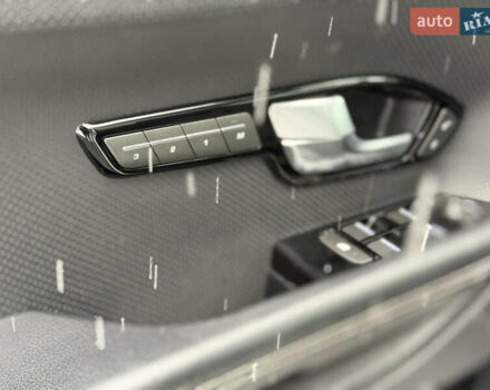 Білий Ленд Ровер Рендж Ровер Евок, об'ємом двигуна 0 л та пробігом 133 тис. км за 19999 $, фото 19 на Automoto.ua