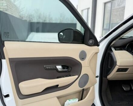 Білий Ленд Ровер Рендж Ровер Евок, об'ємом двигуна 2 л та пробігом 120 тис. км за 17900 $, фото 12 на Automoto.ua