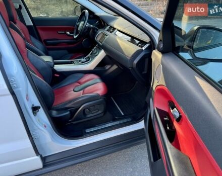 Белый Ленд Ровер Рендж Ровер Эвок, объемом двигателя 2 л и пробегом 135 тыс. км за 15500 $, фото 29 на Automoto.ua