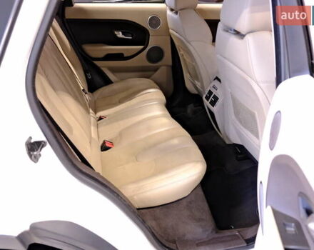 Білий Ленд Ровер Рендж Ровер Евок, об'ємом двигуна 2 л та пробігом 127 тис. км за 14900 $, фото 37 на Automoto.ua