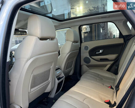 Белый Ленд Ровер Рендж Ровер Эвок, объемом двигателя 2.2 л и пробегом 115 тыс. км за 18999 $, фото 55 на Automoto.ua