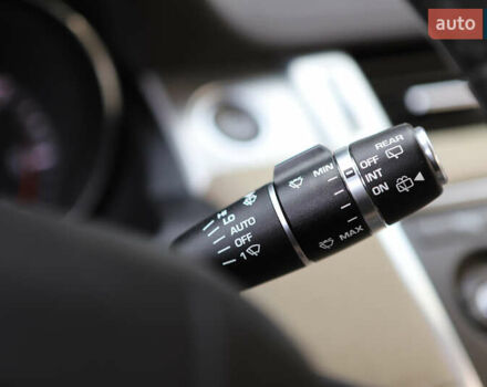 Белый Ленд Ровер Рендж Ровер Эвок, объемом двигателя 2.18 л и пробегом 108 тыс. км за 18999 $, фото 78 на Automoto.ua