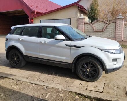 Білий Ленд Ровер Рендж Ровер Евок, об'ємом двигуна 2.2 л та пробігом 134 тис. км за 13500 $, фото 3 на Automoto.ua