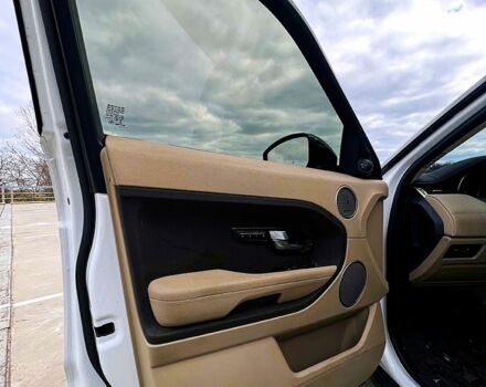 Білий Ленд Ровер Рендж Ровер Евок, об'ємом двигуна 2 л та пробігом 234 тис. км за 14500 $, фото 7 на Automoto.ua