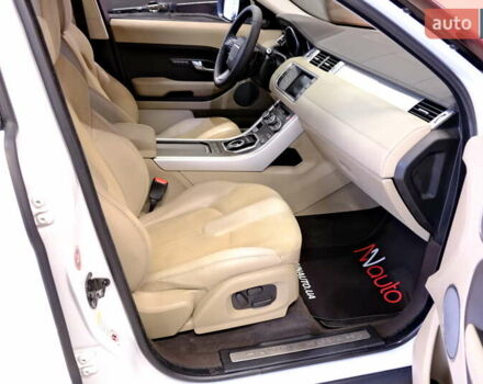 Білий Ленд Ровер Рендж Ровер Евок, об'ємом двигуна 2 л та пробігом 127 тис. км за 14900 $, фото 41 на Automoto.ua