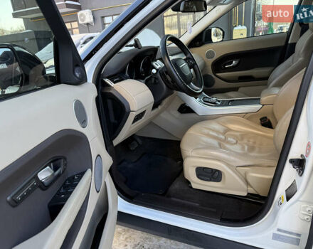 Белый Ленд Ровер Рендж Ровер Эвок, объемом двигателя 2.2 л и пробегом 115 тыс. км за 18999 $, фото 44 на Automoto.ua