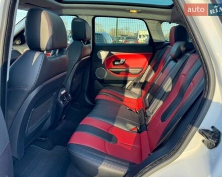 Белый Ленд Ровер Рендж Ровер Эвок, объемом двигателя 2 л и пробегом 135 тыс. км за 15500 $, фото 18 на Automoto.ua