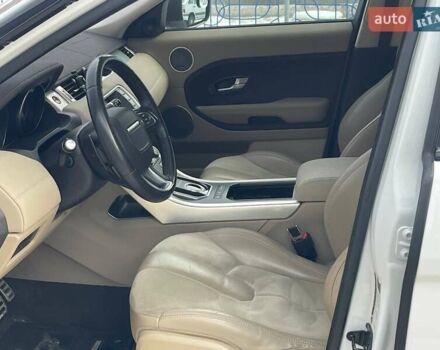 Белый Ленд Ровер Рендж Ровер Эвок, объемом двигателя 2 л и пробегом 125 тыс. км за 17900 $, фото 10 на Automoto.ua