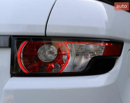 Білий Ленд Ровер Рендж Ровер Евок, об'ємом двигуна 2.18 л та пробігом 108 тис. км за 18999 $, фото 44 на Automoto.ua