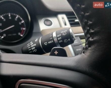 Білий Ленд Ровер Рендж Ровер Евок, об'ємом двигуна 2 л та пробігом 128 тис. км за 16990 $, фото 16 на Automoto.ua