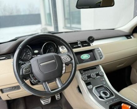 Білий Ленд Ровер Рендж Ровер Евок, об'ємом двигуна 2 л та пробігом 120 тис. км за 17900 $, фото 16 на Automoto.ua