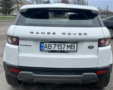 Білий Ленд Ровер Рендж Ровер Евок, об'ємом двигуна 2 л та пробігом 205 тис. км за 14300 $, фото 2 на Automoto.ua