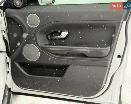 Білий Ленд Ровер Рендж Ровер Евок, об'ємом двигуна 0 л та пробігом 133 тис. км за 19999 $, фото 27 на Automoto.ua