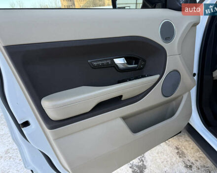 Белый Ленд Ровер Рендж Ровер Эвок, объемом двигателя 2.2 л и пробегом 115 тыс. км за 18999 $, фото 43 на Automoto.ua