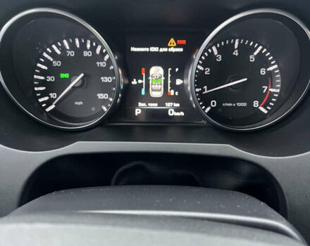 Білий Ленд Ровер Рендж Ровер Евок, об'ємом двигуна 2 л та пробігом 205 тис. км за 14300 $, фото 3 на Automoto.ua