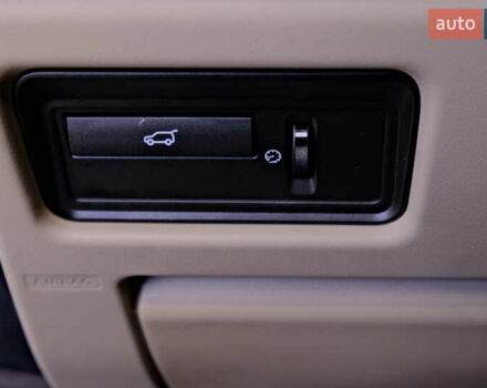 Білий Ленд Ровер Рендж Ровер Евок, об'ємом двигуна 2 л та пробігом 127 тис. км за 14900 $, фото 22 на Automoto.ua