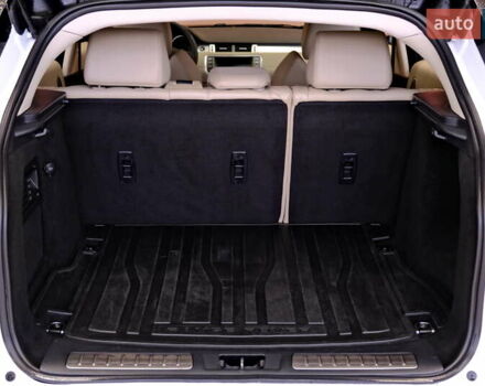 Білий Ленд Ровер Рендж Ровер Евок, об'ємом двигуна 2 л та пробігом 127 тис. км за 14900 $, фото 46 на Automoto.ua