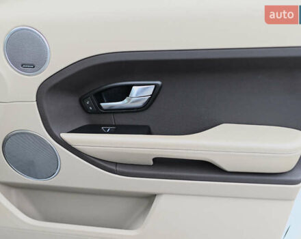 Білий Ленд Ровер Рендж Ровер Евок, об'ємом двигуна 2.2 л та пробігом 110 тис. км за 21000 $, фото 48 на Automoto.ua