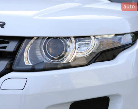 Білий Ленд Ровер Рендж Ровер Евок, об'ємом двигуна 2.18 л та пробігом 108 тис. км за 18999 $, фото 15 на Automoto.ua
