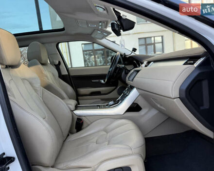 Белый Ленд Ровер Рендж Ровер Эвок, объемом двигателя 2.2 л и пробегом 115 тыс. км за 18999 $, фото 70 на Automoto.ua