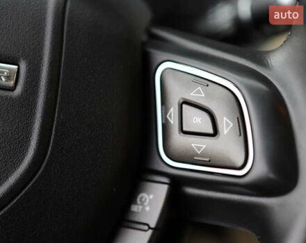 Білий Ленд Ровер Рендж Ровер Евок, об'ємом двигуна 2.18 л та пробігом 108 тис. км за 18999 $, фото 76 на Automoto.ua