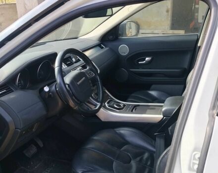 Білий Ленд Ровер Рендж Ровер Евок, об'ємом двигуна 2.2 л та пробігом 134 тис. км за 13500 $, фото 8 на Automoto.ua