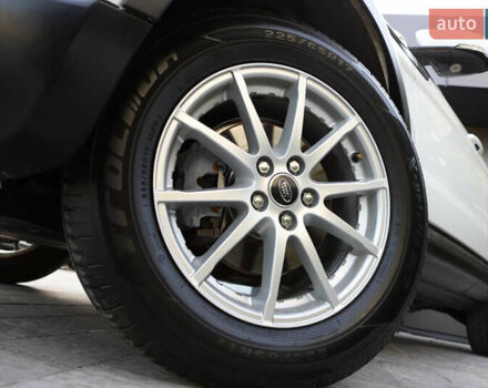 Білий Ленд Ровер Рендж Ровер Евок, об'ємом двигуна 2.18 л та пробігом 108 тис. км за 18999 $, фото 17 на Automoto.ua