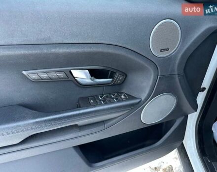 Білий Ленд Ровер Рендж Ровер Евок, об'ємом двигуна 2 л та пробігом 206 тис. км за 11800 $, фото 6 на Automoto.ua