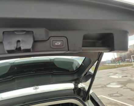 Білий Ленд Ровер Рендж Ровер Евок, об'ємом двигуна 2.2 л та пробігом 134 тис. км за 16990 $, фото 7 на Automoto.ua