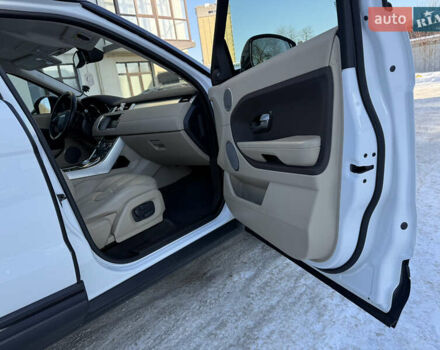 Белый Ленд Ровер Рендж Ровер Эвок, объемом двигателя 2.2 л и пробегом 115 тыс. км за 18999 $, фото 68 на Automoto.ua