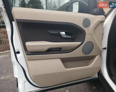 Білий Ленд Ровер Рендж Ровер Евок, об'ємом двигуна 2 л та пробігом 128 тис. км за 16990 $, фото 8 на Automoto.ua