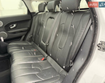 Білий Ленд Ровер Рендж Ровер Евок, об'ємом двигуна 0 л та пробігом 133 тис. км за 19999 $, фото 22 на Automoto.ua