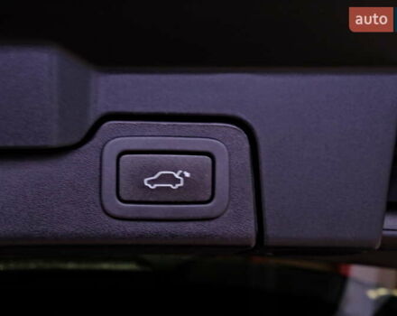 Білий Ленд Ровер Рендж Ровер Евок, об'ємом двигуна 2.2 л та пробігом 187 тис. км за 16900 $, фото 49 на Automoto.ua