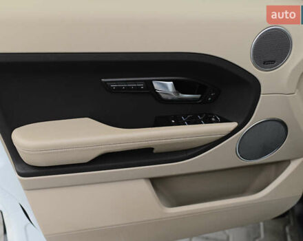 Білий Ленд Ровер Рендж Ровер Евок, об'ємом двигуна 2.2 л та пробігом 110 тис. км за 21000 $, фото 20 на Automoto.ua