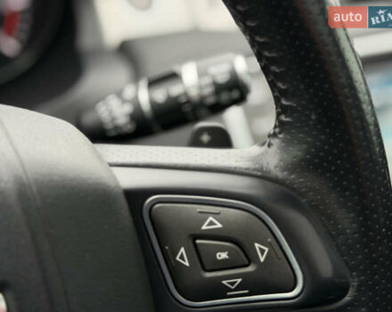 Білий Ленд Ровер Рендж Ровер Евок, об'ємом двигуна 0 л та пробігом 133 тис. км за 19999 $, фото 17 на Automoto.ua