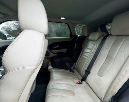 Білий Ленд Ровер Рендж Ровер Евок, об'ємом двигуна 2 л та пробігом 234 тис. км за 14500 $, фото 4 на Automoto.ua