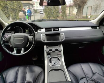 Білий Ленд Ровер Рендж Ровер Евок, об'ємом двигуна 2.2 л та пробігом 134 тис. км за 16990 $, фото 4 на Automoto.ua